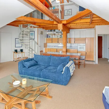 Spacieux Face Lägenhet *